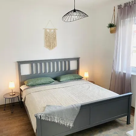 Lägenhet Gemuetliche Neubauwohnung 70qm Eichenzell